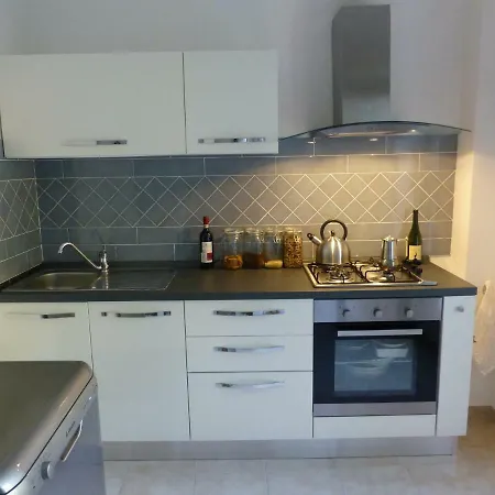 3 Bed Holiday Italian Apennines Ski/cycle/hike *