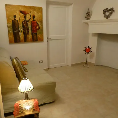 3 Bed Holiday Italian Apennines Ski/cycle/hike 別荘 Introdacqua
