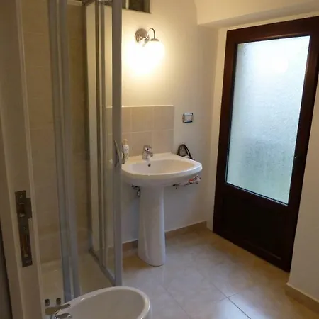 別荘 3 Bed Holiday Italian Apennines Ski/cycle/hike Introdacqua