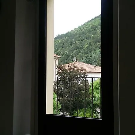 3 Bed Holiday Italian Apennines Ski/cycle/hike Introdacqua